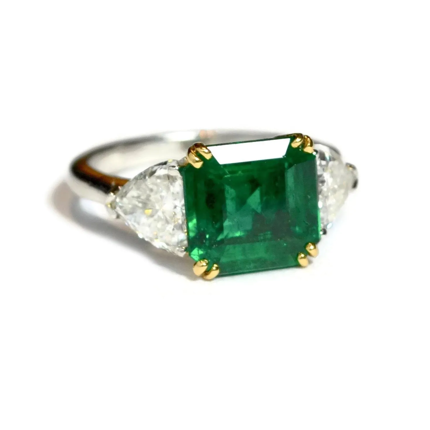 AF Jewelers One of a Kind Ring with Octagonal Emerald and Diamonds, Platinum