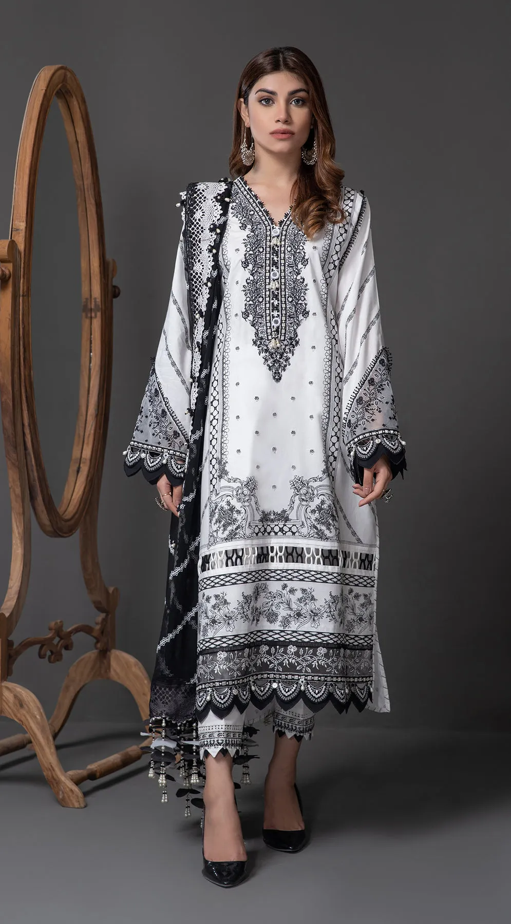 Anaya Unstitched 3 Piece Urwa