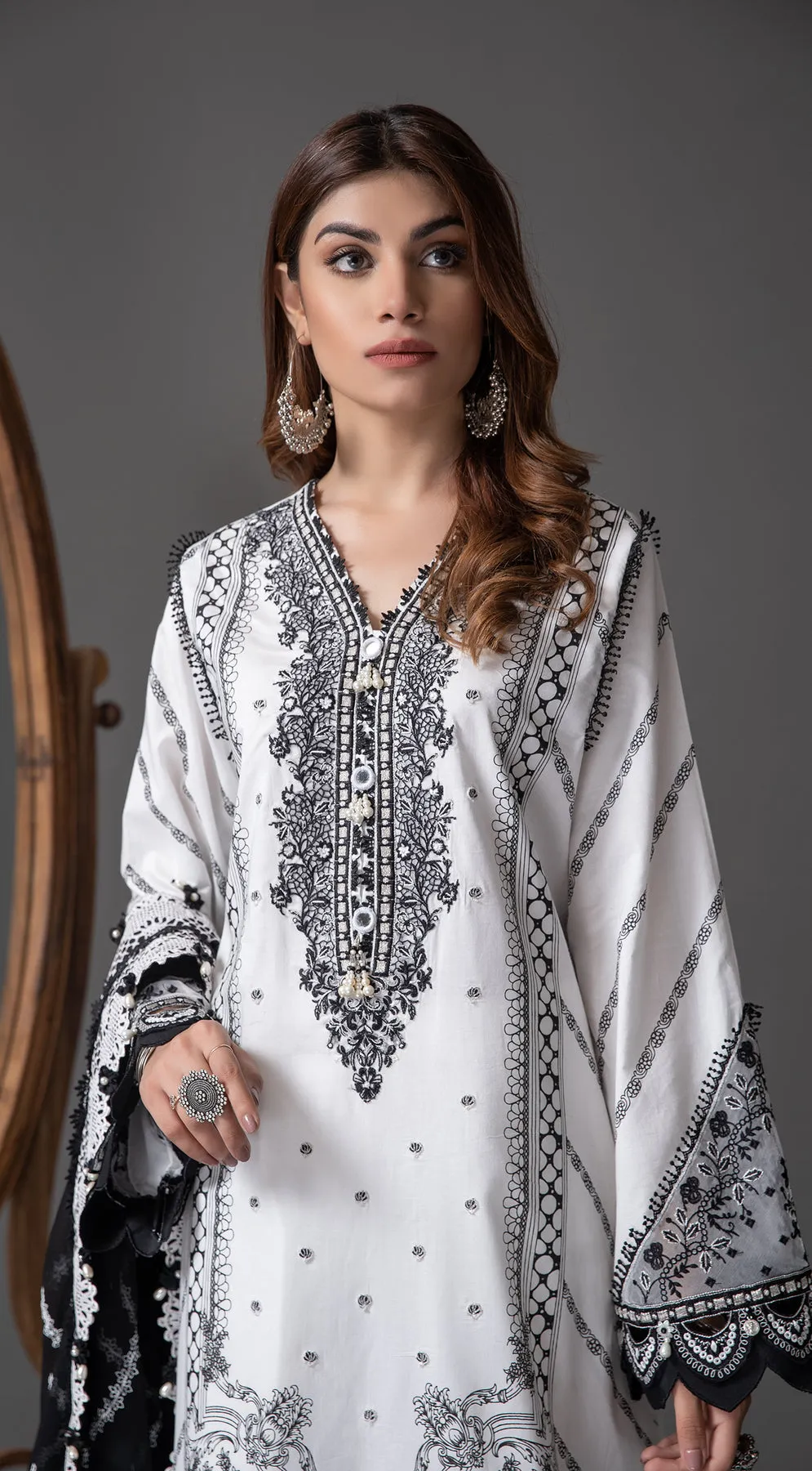 Anaya Unstitched 3 Piece Urwa