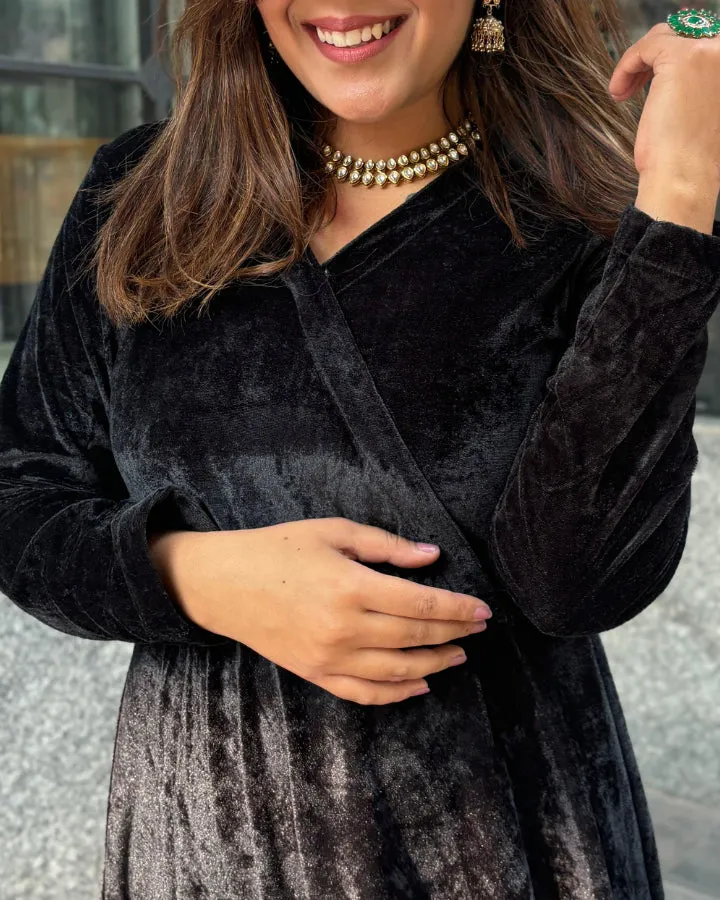 Black Fit and Flare Long Velvet Dress