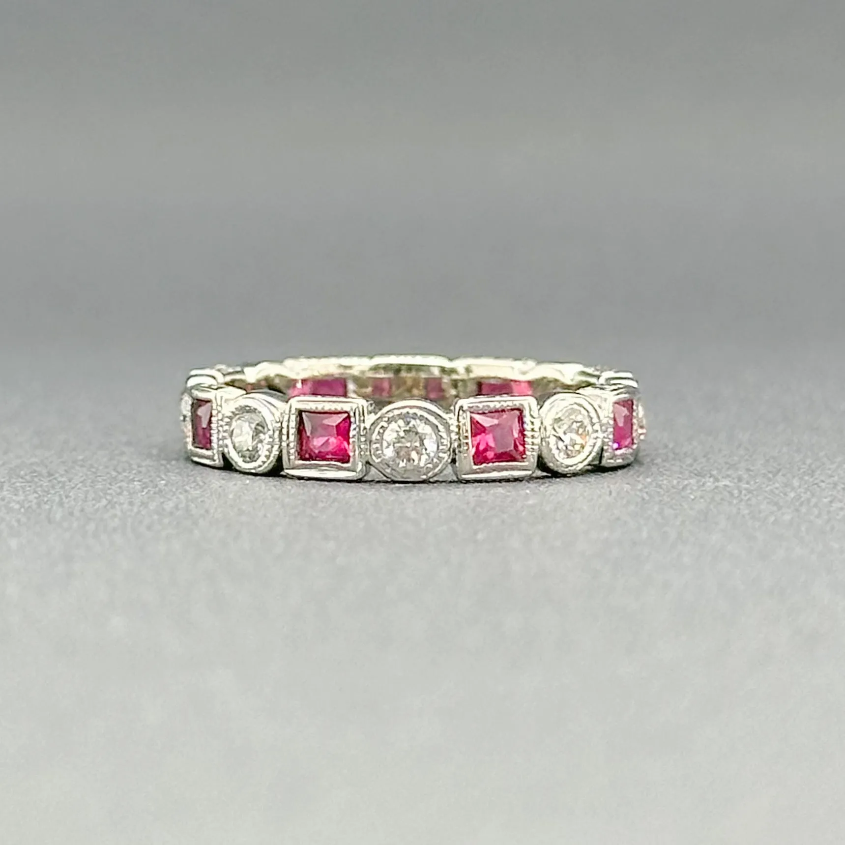 Estate 14K Y Gold 0.56ctw Ruby & 0.28ctw H-I/SI1-2 Diamond Ring