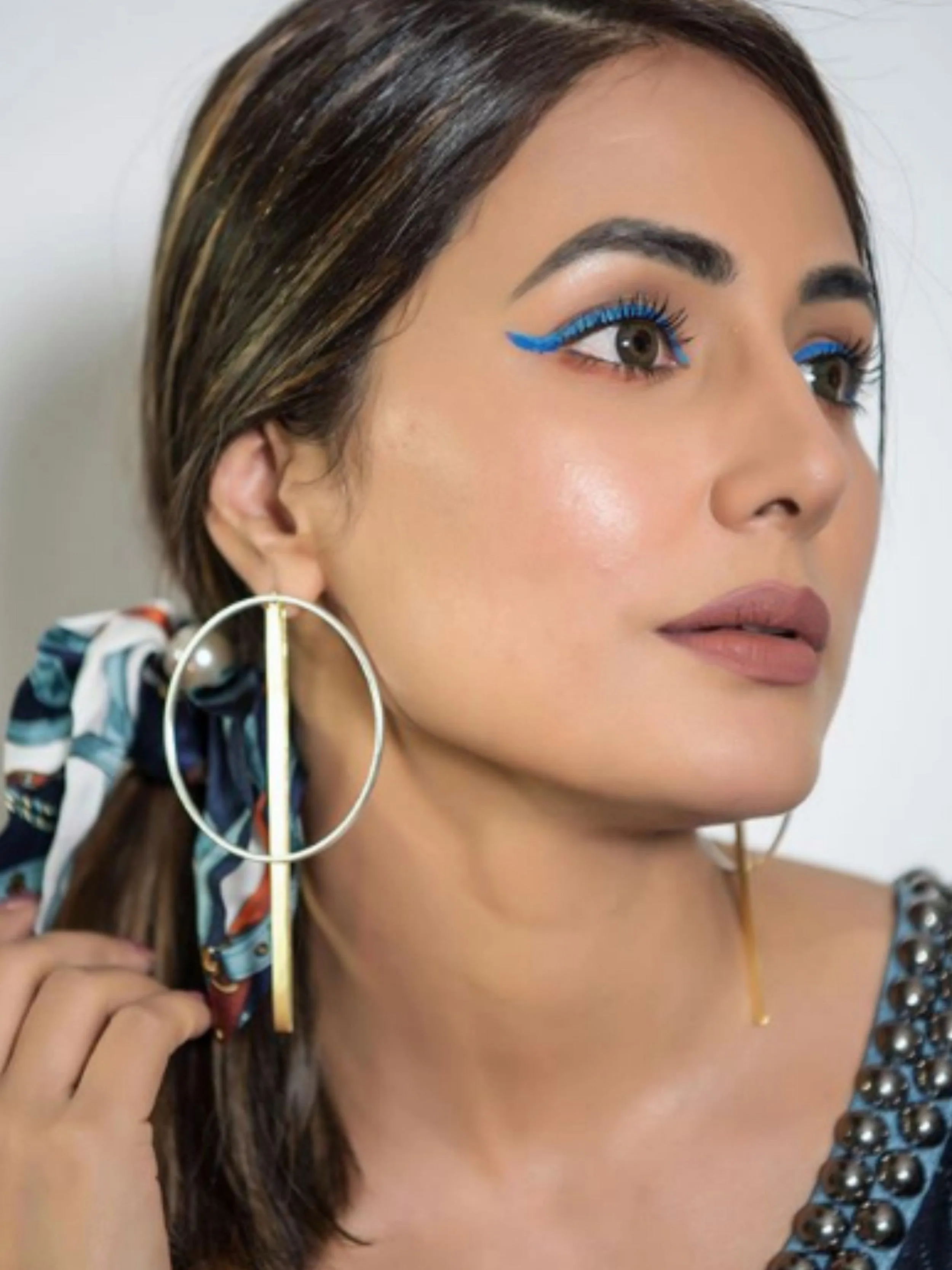 HINA KHAN X STICK A ROUND EARRING