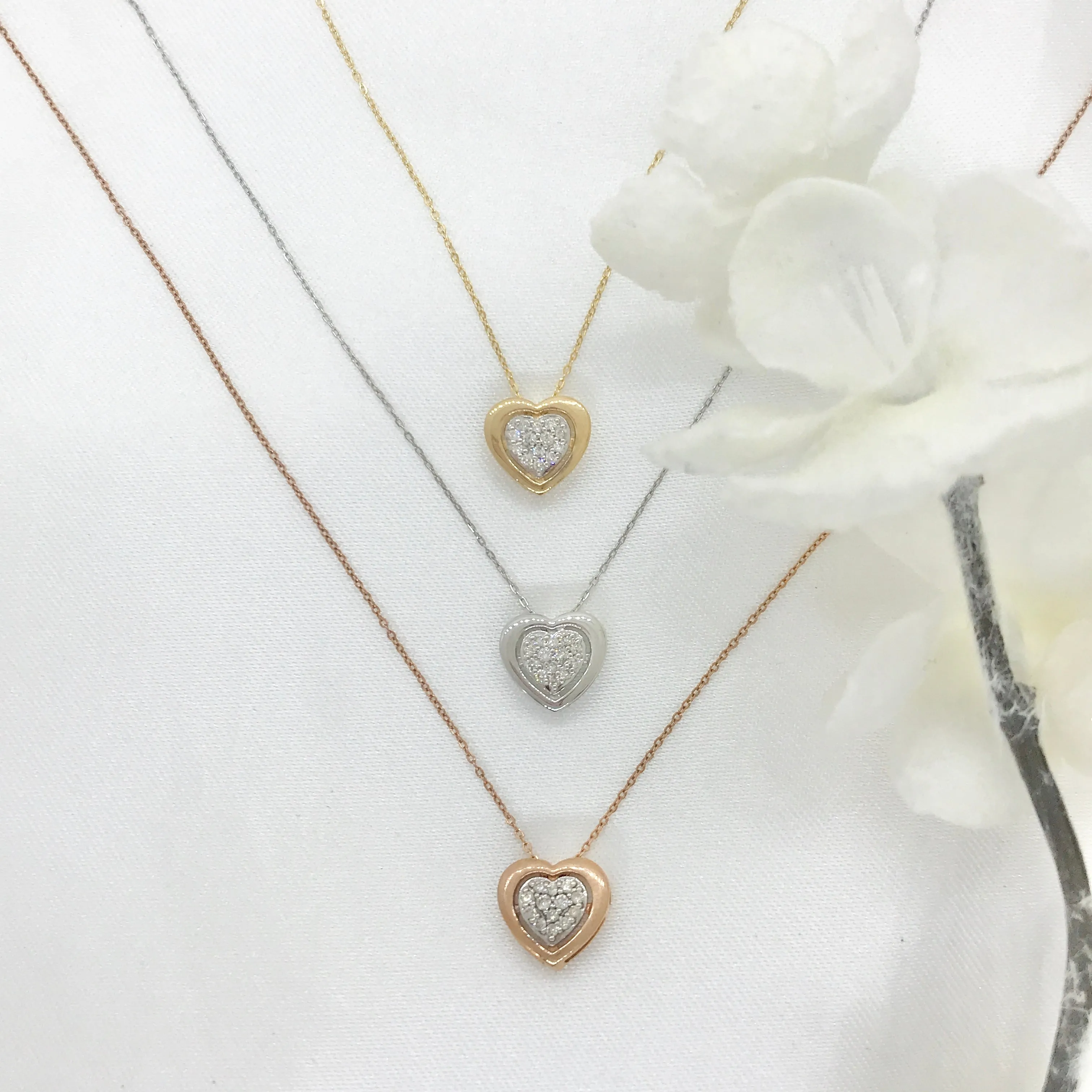 Icicles 10k Gold Bezelled Diamond Heart Necklace