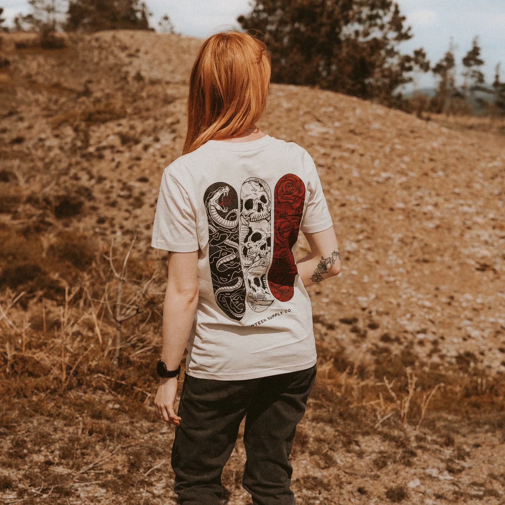 SKATE TRIPTYCH - OFF WHITE UNISEX T-SHIRT