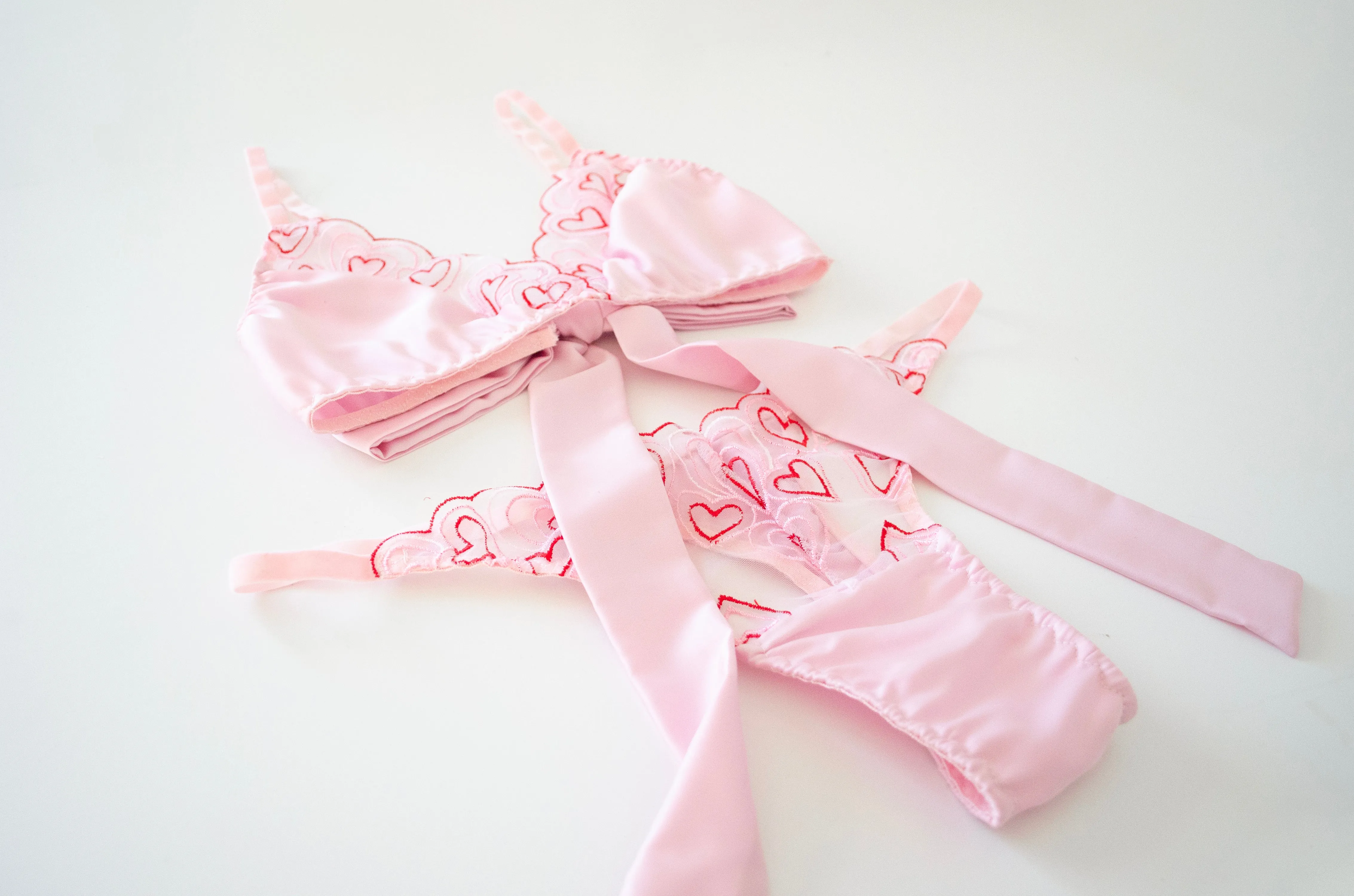 Sweetheart Satin Heart Set